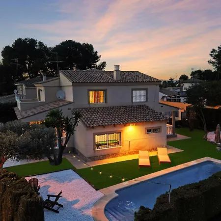 Villa Elia, Cinema, Gym, Kidsroom, Pool & Bbq La Eliana